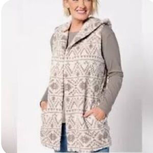 UGG Koolaburra Hooded Vest in Gray and Cream Pattern